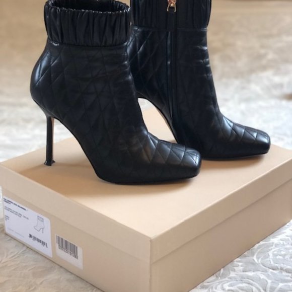 Quilted Leather boots - Picture 1 of 8